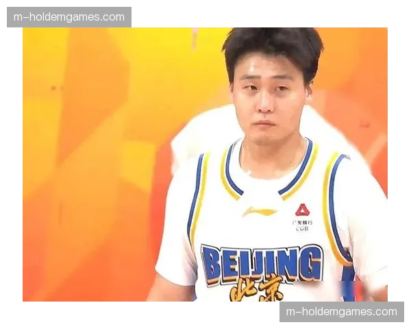 北京队赵睿腿部深层肌肉拉伤，预计缺阵两周影响季后赛